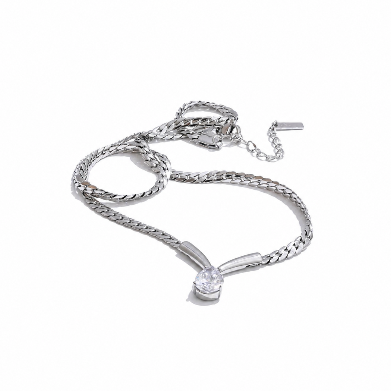 Collar Brillante con Circonitas Bañado en Oro 18K — Elegancia Premium