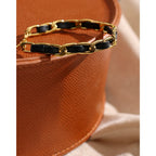 Pulsera de Cuero y Cadena Bañada en Oro 18K o Platino — Estilo Statement Chic