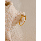 Anillo Fino con Circonita Bañado en Oro 18K — Elegancia Delicada