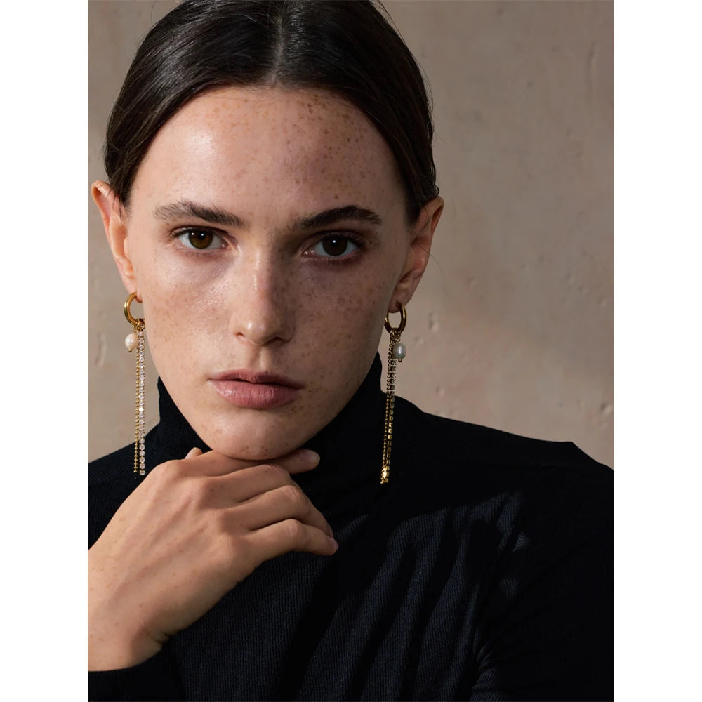 Pendientes Statement con Perla Natural Bañados en Oro 18K o Platino — Estilo Sofisticado