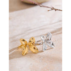 Anillo Floral Ajustable Bañado en Oro 18K o Platino— Elegancia Minimalista