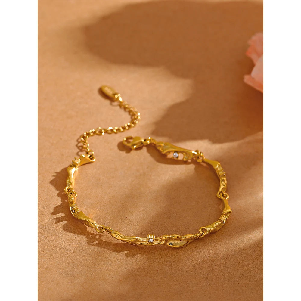 Pulsera Texturizada Bañada en Oro 18K — Estilo Vintage Chic