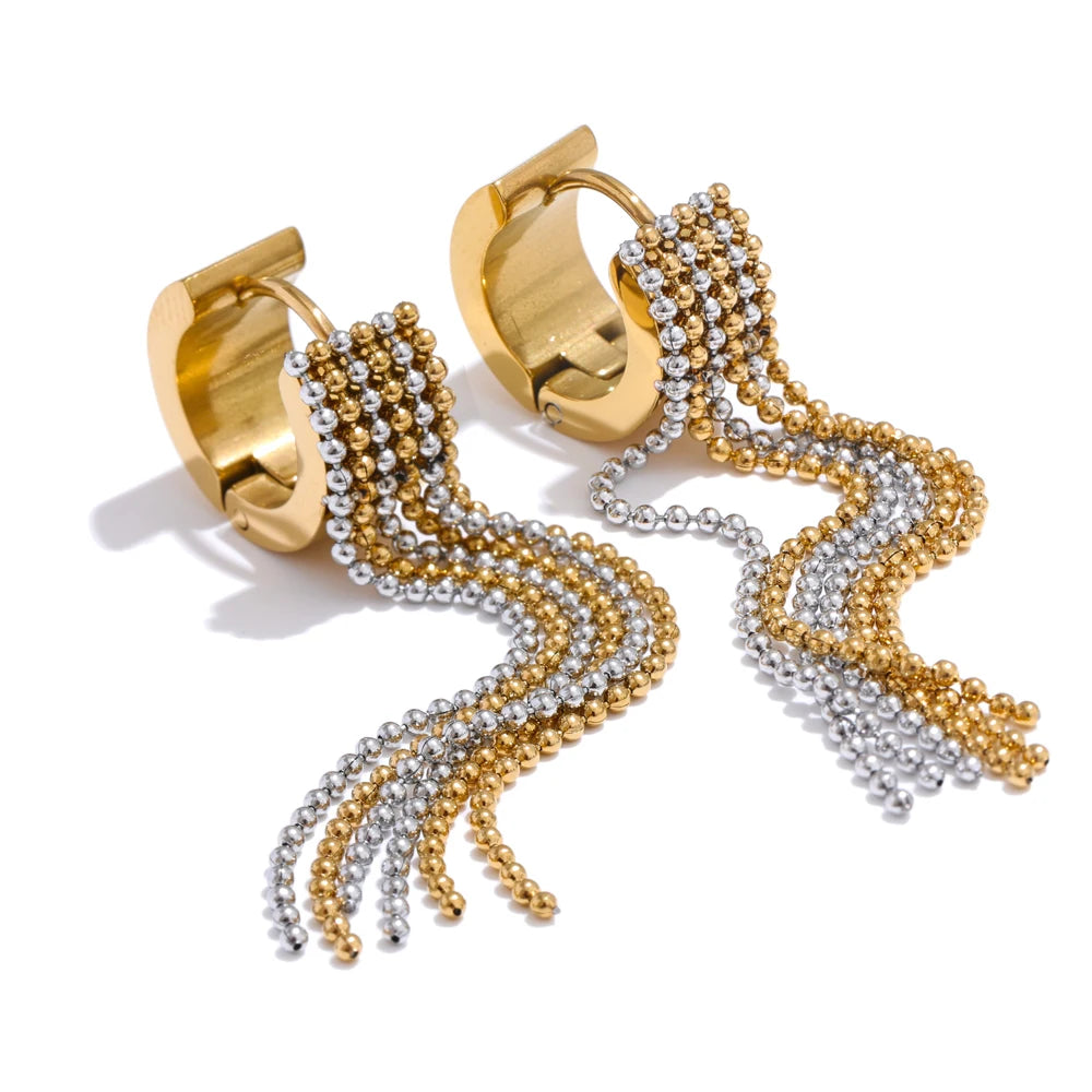 Pendientes Largos con Flecos Bañados en Oro 18K o Platino — Estilo Trendy