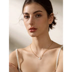 Collar Flor de Concha Natural Bañado en Oro 18K