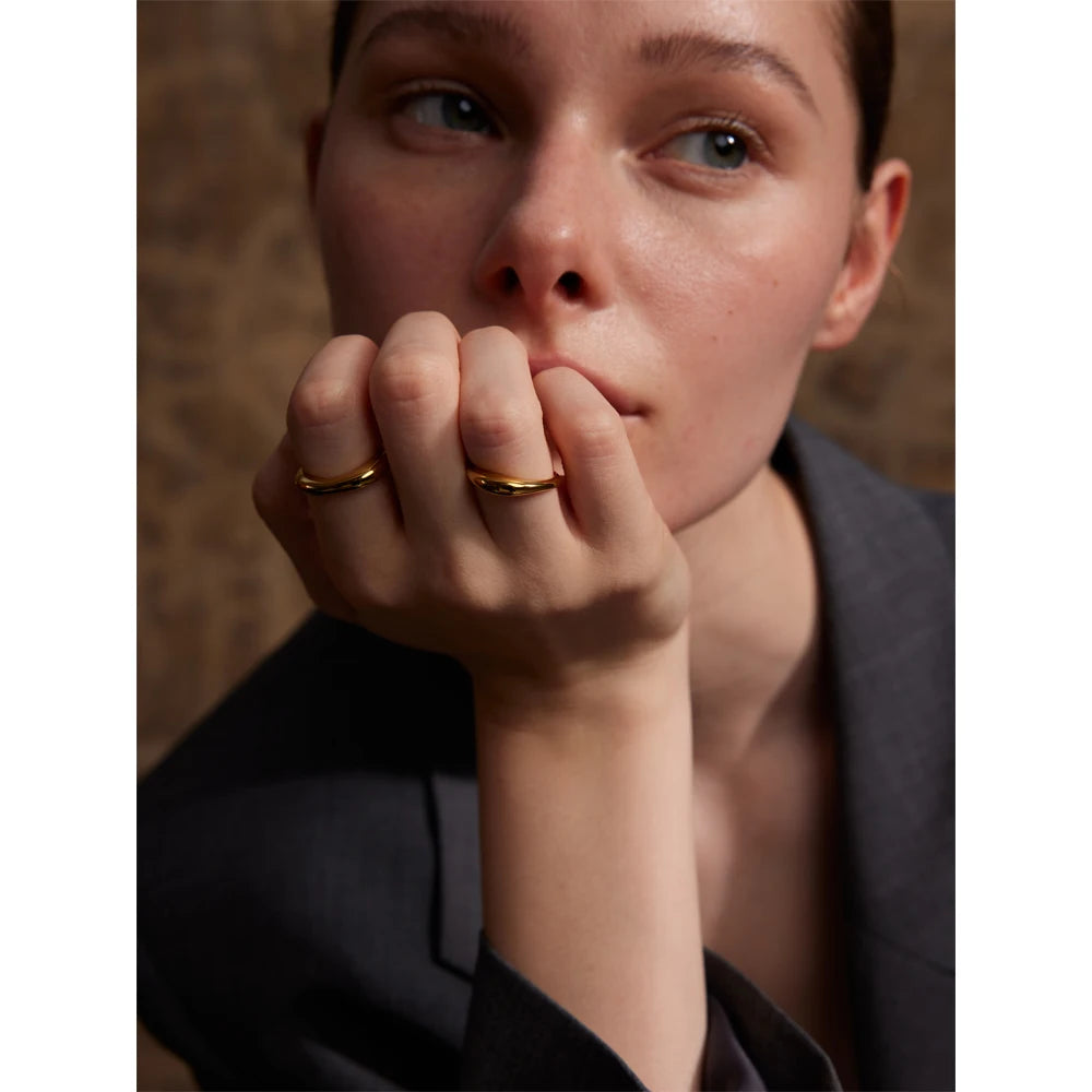 Anillo Minimalista Japonés Bañado en Oro 18K