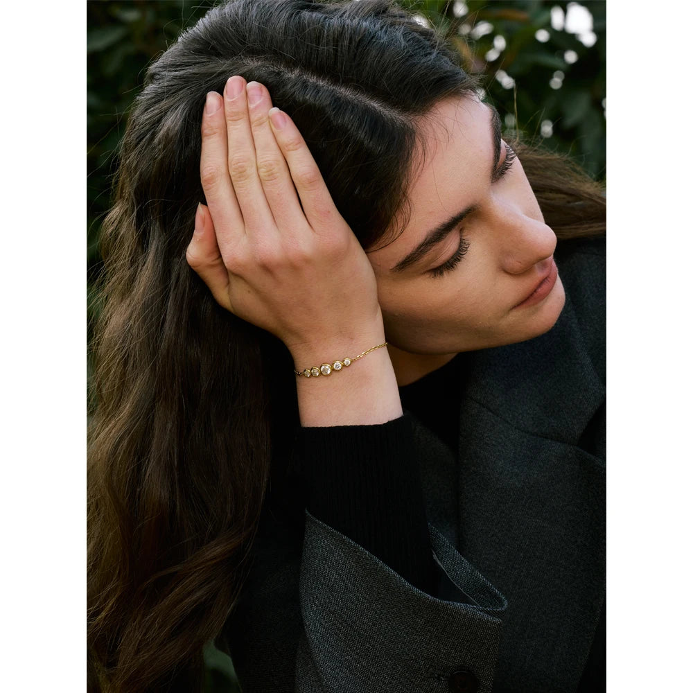 Pulsera Delicada con Circonitas Bañada en Oro 18K o Platino