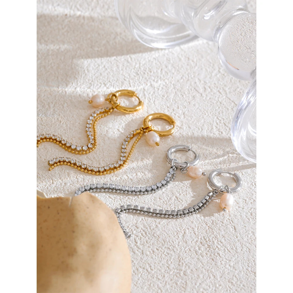 Pendientes Statement con Perla Natural Bañados en Oro 18K o Platino — Estilo Sofisticado