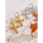 Pendientes de Aro con Cruz y Circonitas Bañados en Oro 18K o Platino — Elegancia Clásica