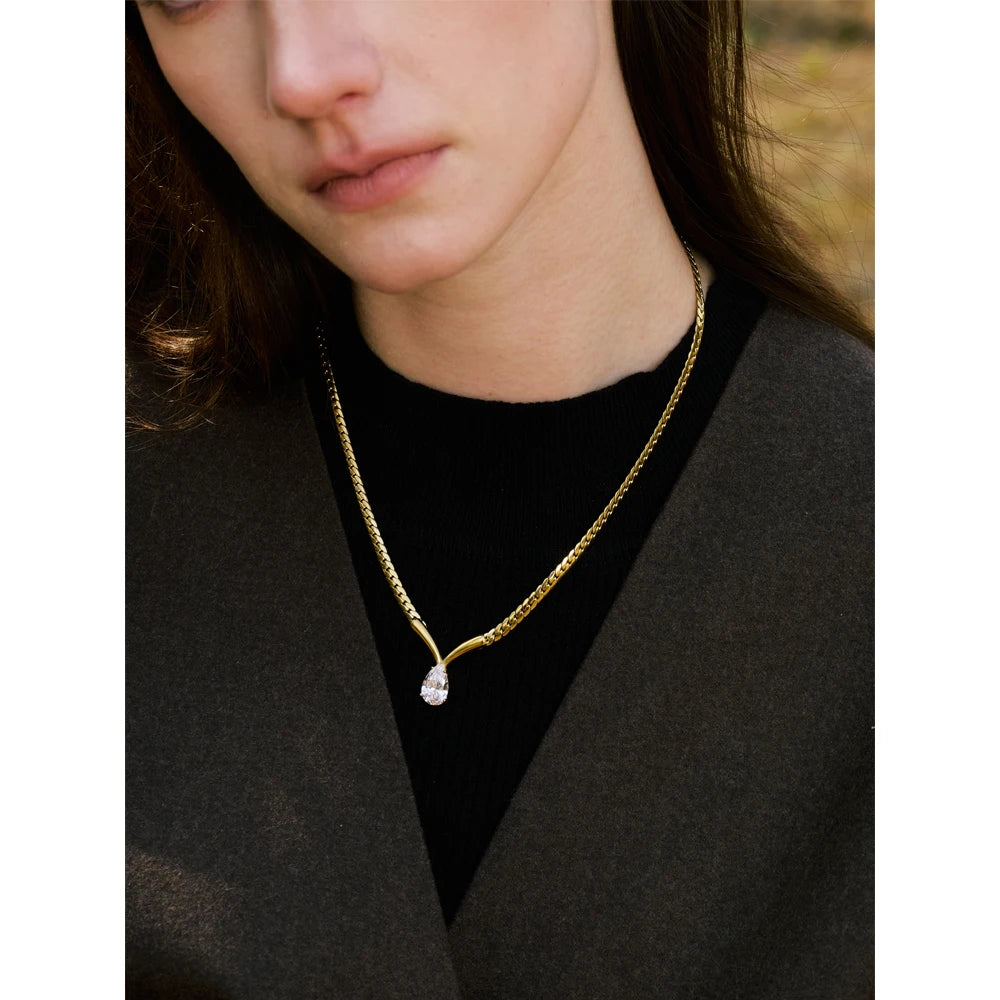 Collar Brillante con Circonitas Bañado en Oro 18K — Elegancia Premium