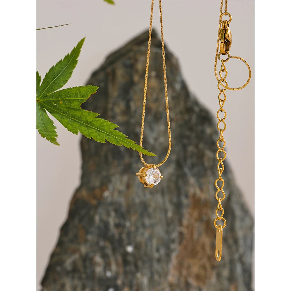 Collar Colgante de Acero Inoxidable Bañado en Oro 18K o Platino con Circonita Brillante